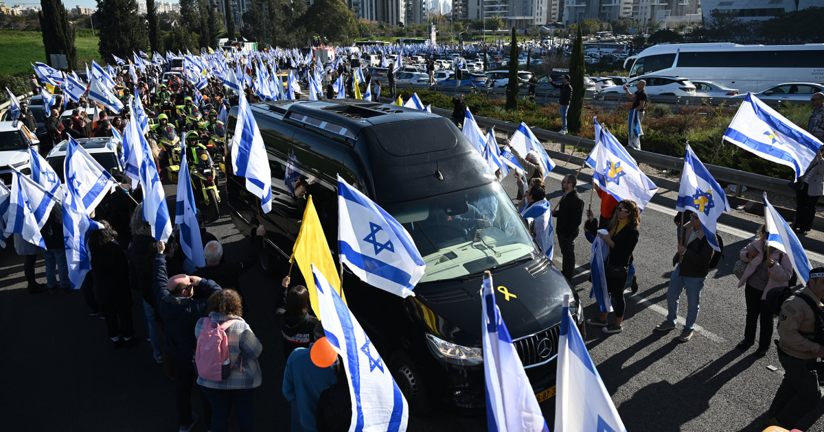 bibas-family-farewell-israel