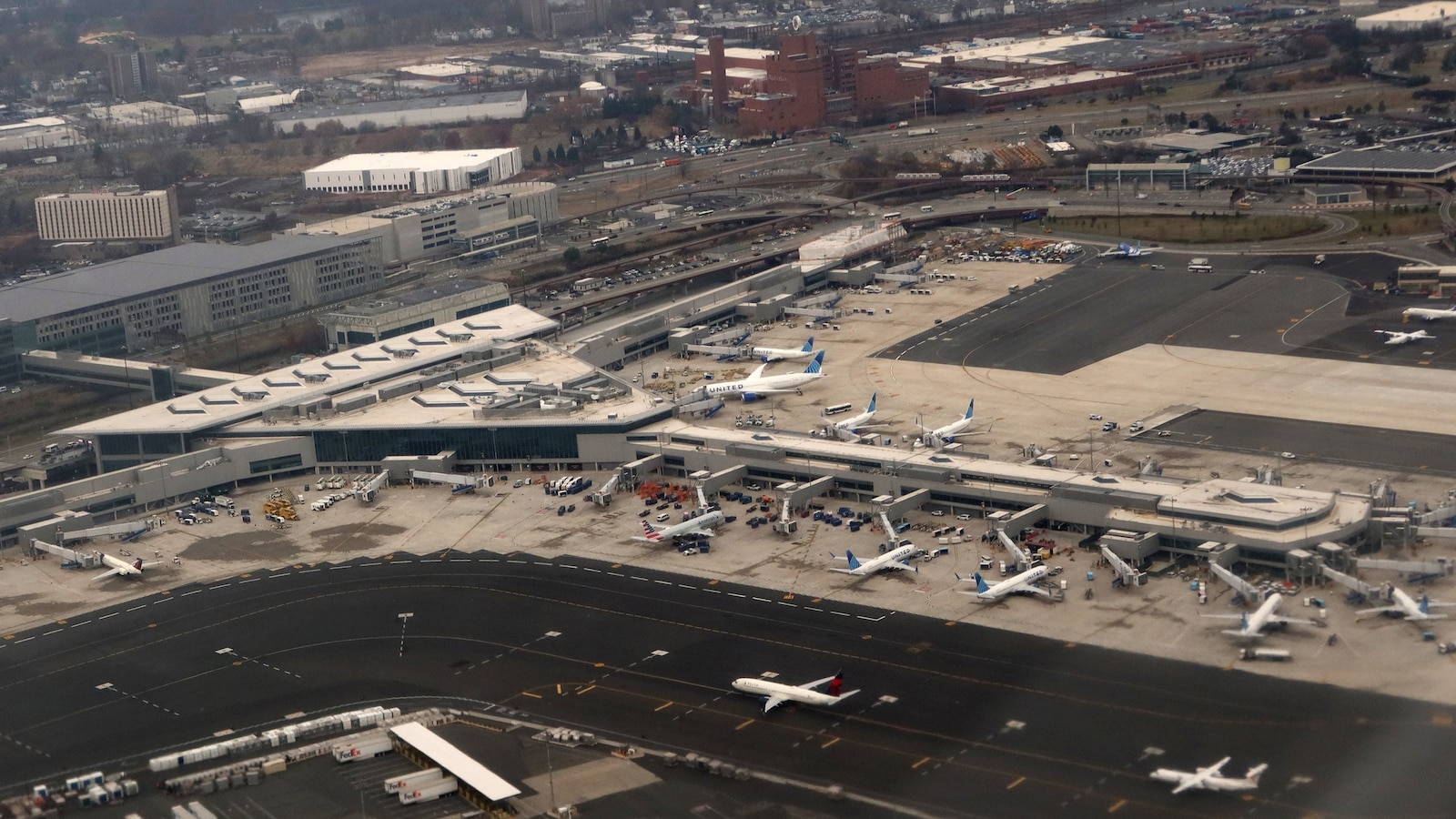 flight-incident-passenger-threat