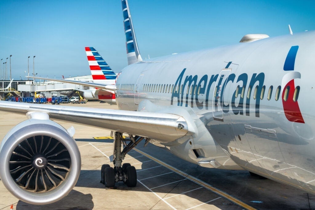 american-airlines-engine-fire-evacuation-denver