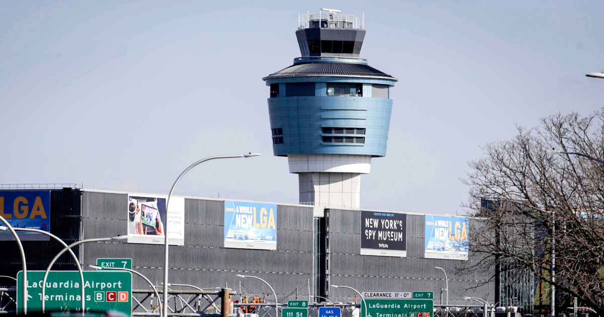 aviation-safety-wing-collision-la-guardia