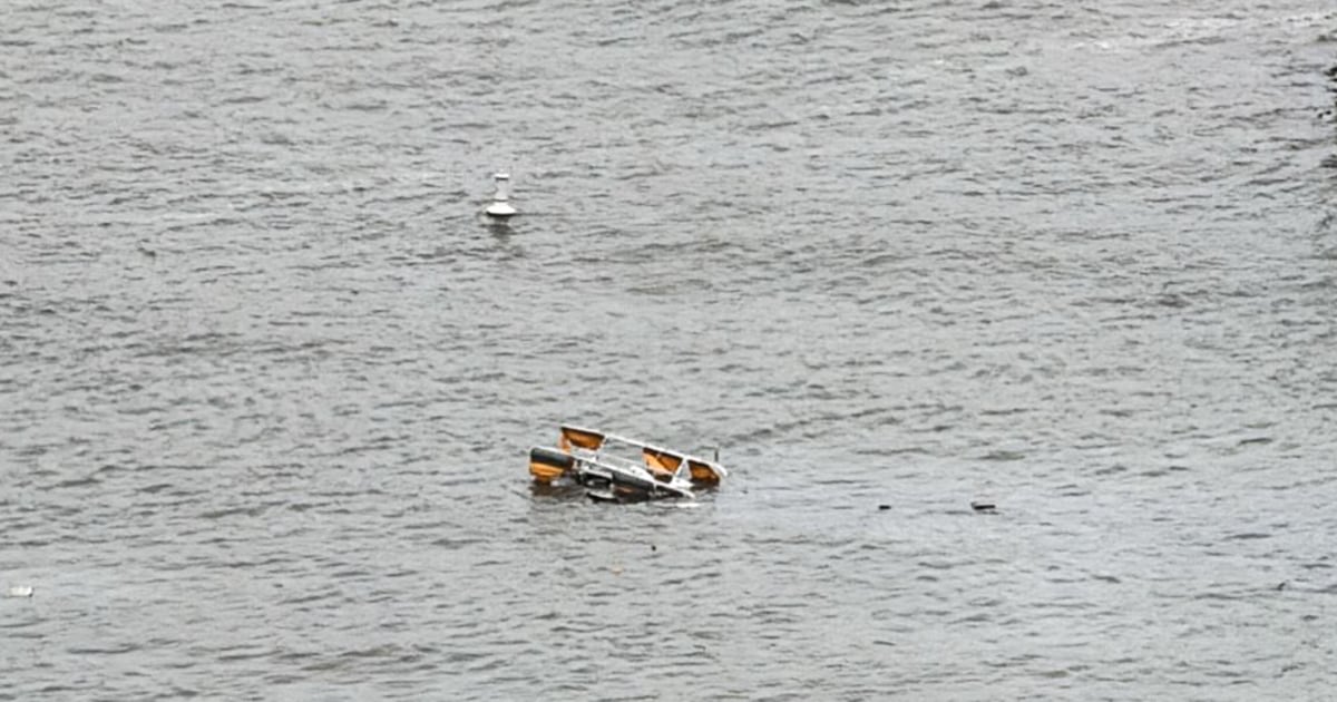 helicopter-crash-hudson-river-nyc